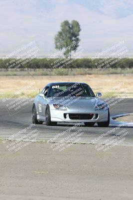 media/Sep-15-2024-Speed Ventures (Sun) [[7a54f7ed2f]]/Black Group/Session 1 (Outside Grapevine)/
